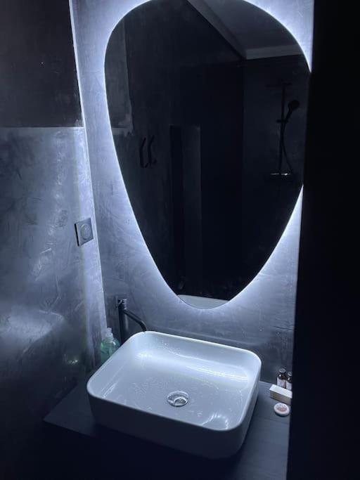 Bonnieres-sur-Seine Le Cocon Des Granges - Suite Sauna Jaccuzi Spa מראה חיצוני תמונה
