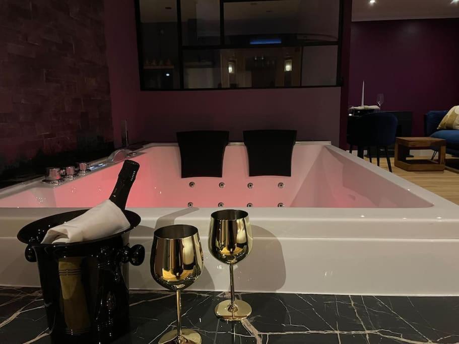Bonnieres-sur-Seine Le Cocon Des Granges - Suite Sauna Jaccuzi Spa מראה חיצוני תמונה